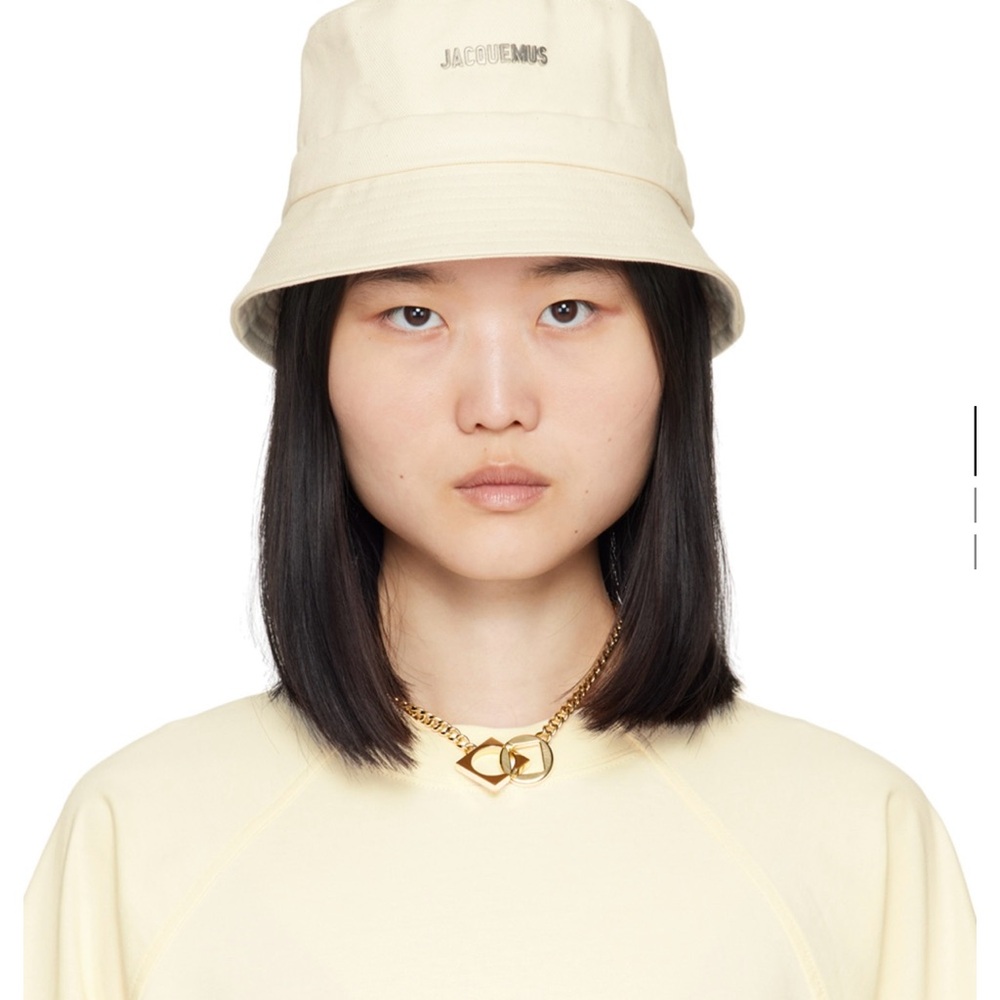 Jacquemus Le Bob Gadjo Bucket Hat